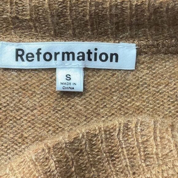 Reformation 100% Cashmere Tan White Striped boyfriend crew boxy sweater small - Picture 6 of 6